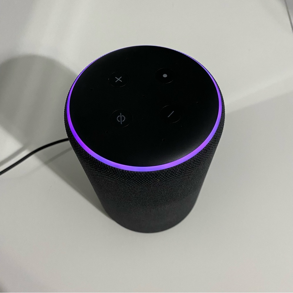 Amazon Echo 3rd Generation. Smart Speaker + Alexa